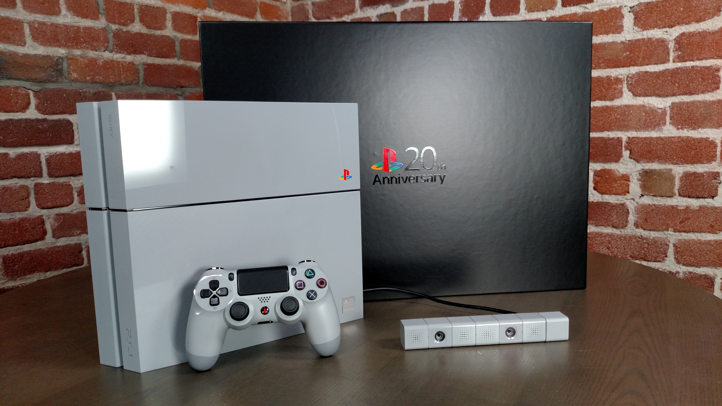 20 приставок. Sony PLAYSTATION 20th Anniversary Edition. Sony 20th Anniversary ps4. Sony PLAYSTATION 4 - 20th Anniversary Editio. Ps4 Limited Edition ps1.